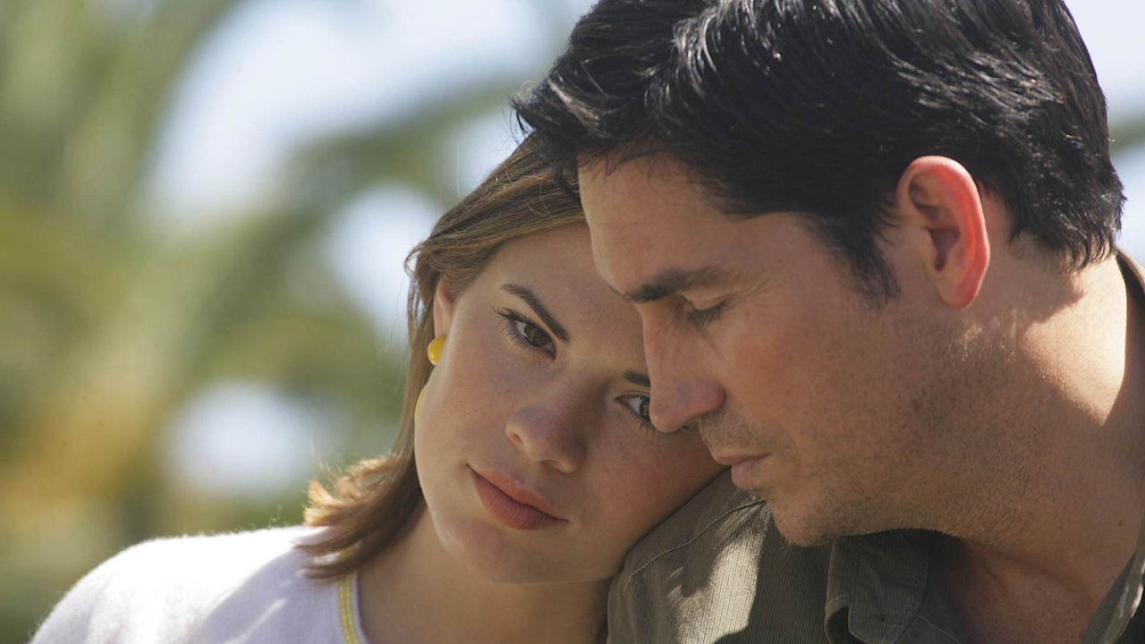 Hayley Atwell et Jim Caviezel dans Le Prisonnier