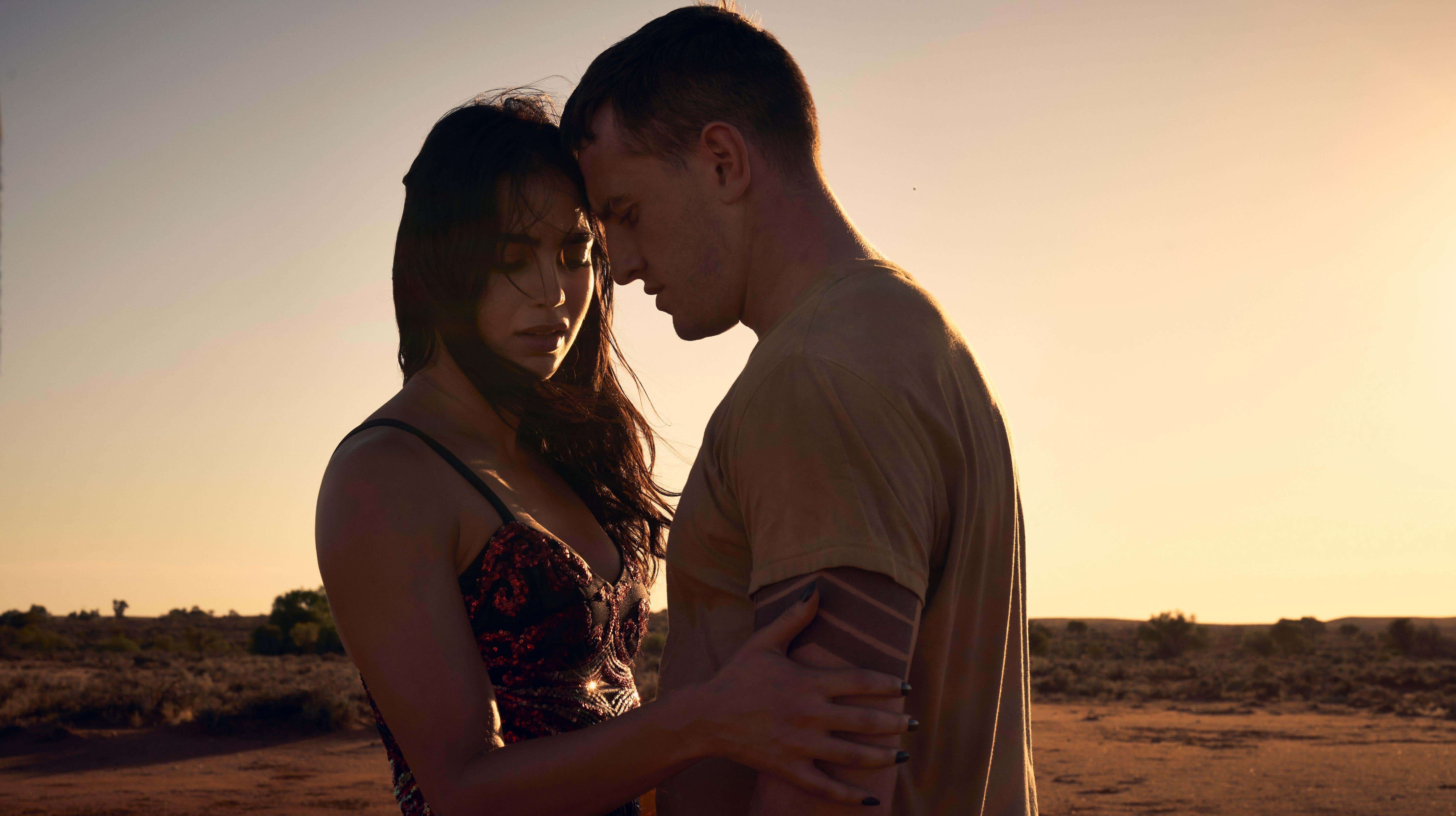 Melissa Barrera et Paul Mescal dans Carmen