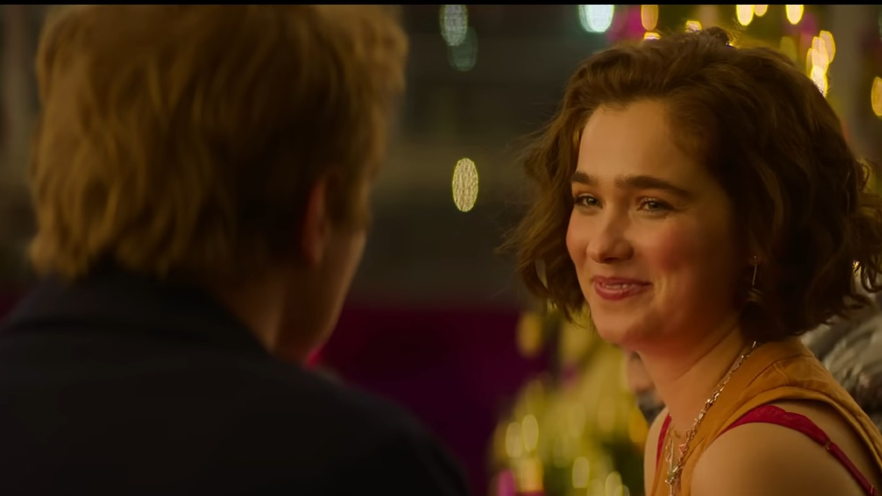 Haley Lu Richardson dans Coup de foudre