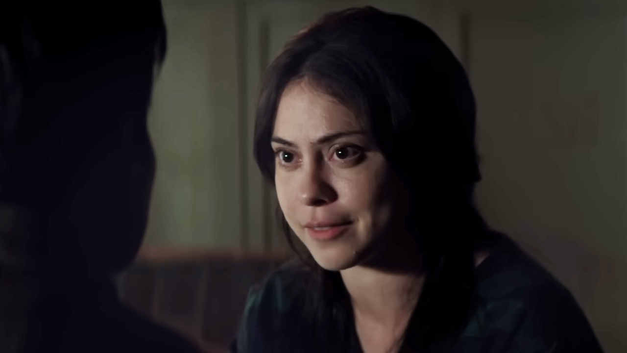 Rosa Salazar in „A Million Miles Away“.