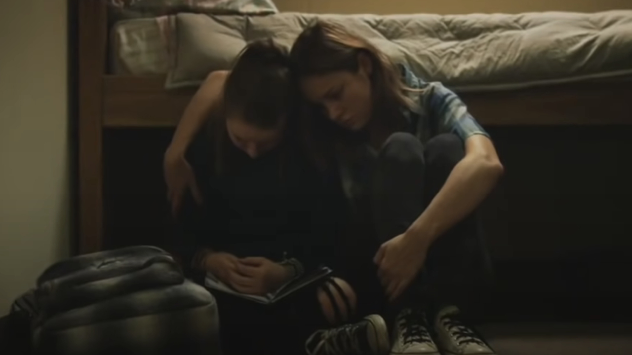 Kaitlyn Dever et Brie Larson dans Short Term 12