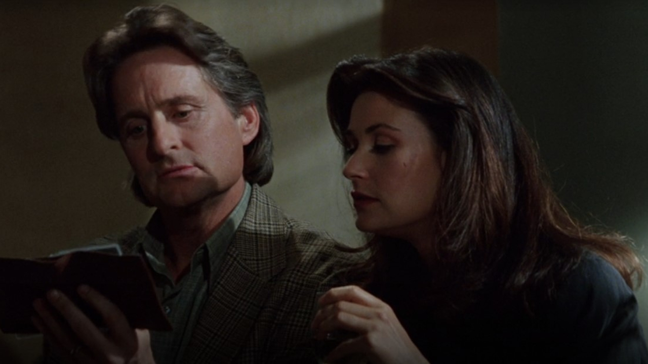 Michael Douglas und Demi Moore in Disclosure