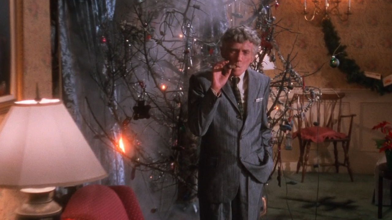 Der niedergebrannte Weihnachtsbaum in „Weihnachtsferien“ von National Lampoon.