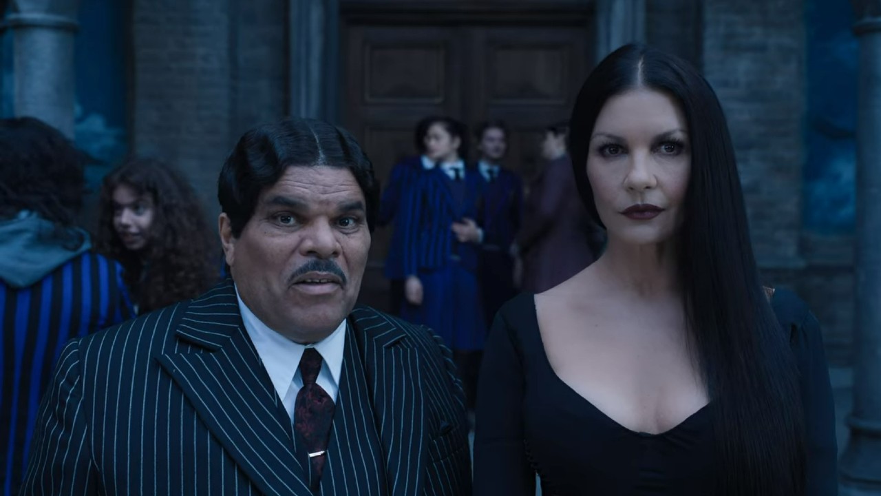 Catherine Zeta-Jones und Luis Guzman am Mittwoch als Morticia und Gomez Addams