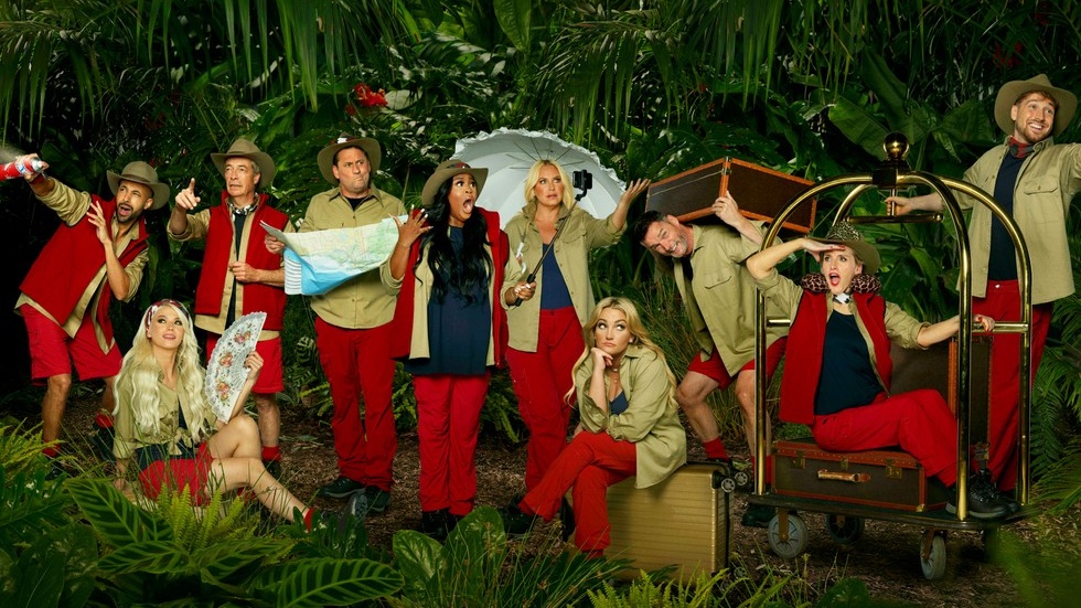 Nick Pickard, Jamie Lynn Spears, Sam Thompson, Josie Gibson, Fred Sirieix, Nella Rose, Nigel Farage, Grace Dent, Marvin Humes, Danielle Harold in einer Werbeaufnahme von „I'm a Celebrity… Holt mich hier raus!“  2023