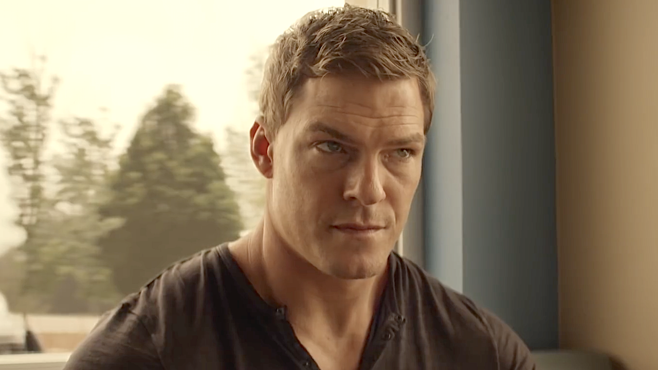 Alan Ritchson dans Reacher