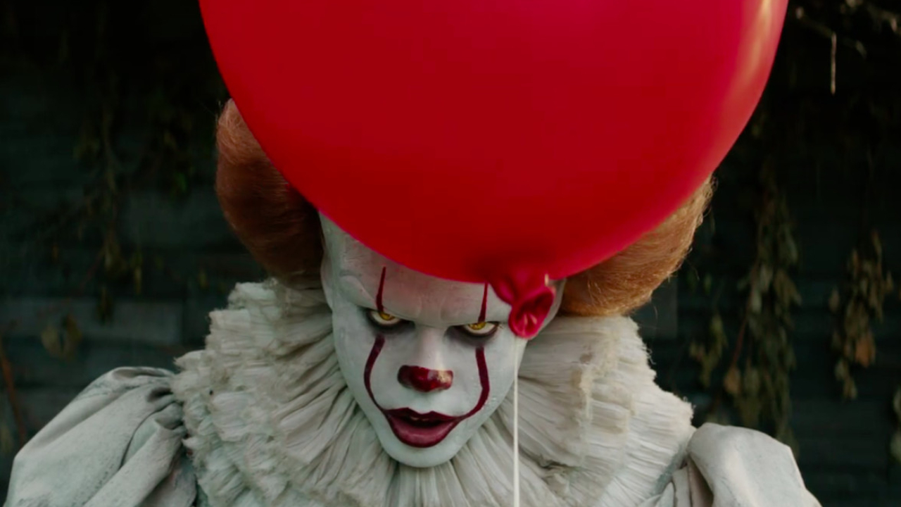 Bill Skarsgard dans le rôle de Pennywise