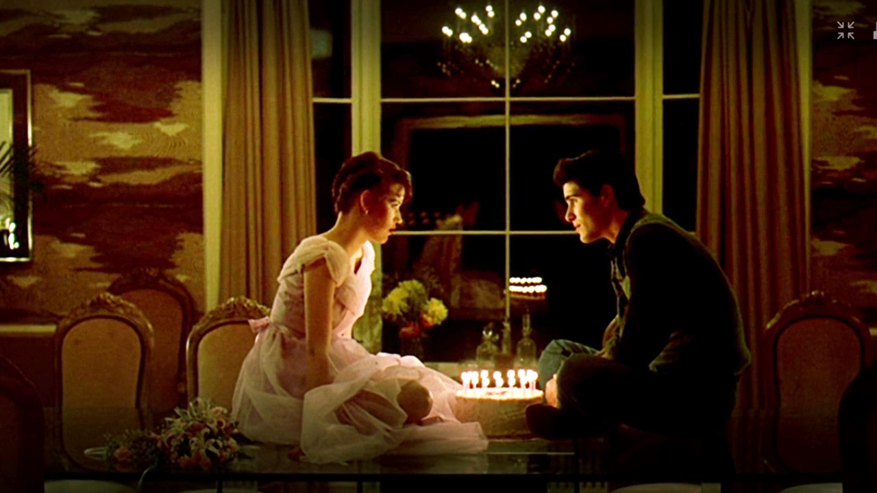 Molly Ringwald und Michael Schoeffling als Sam und Jake Ryan in Sixteen Candles