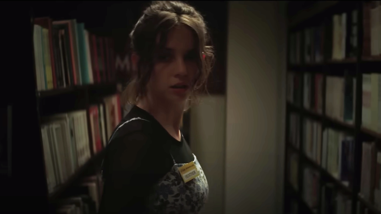 Maya Hawke in Fear Street: Teil Eins – 1994