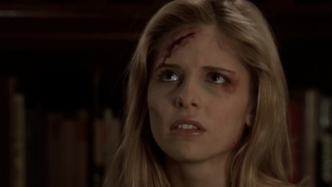 Buffy spricht mit dem Wächterrat 