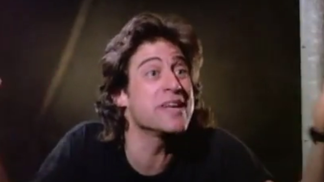 Richard Lewis dans Les mauvais gars